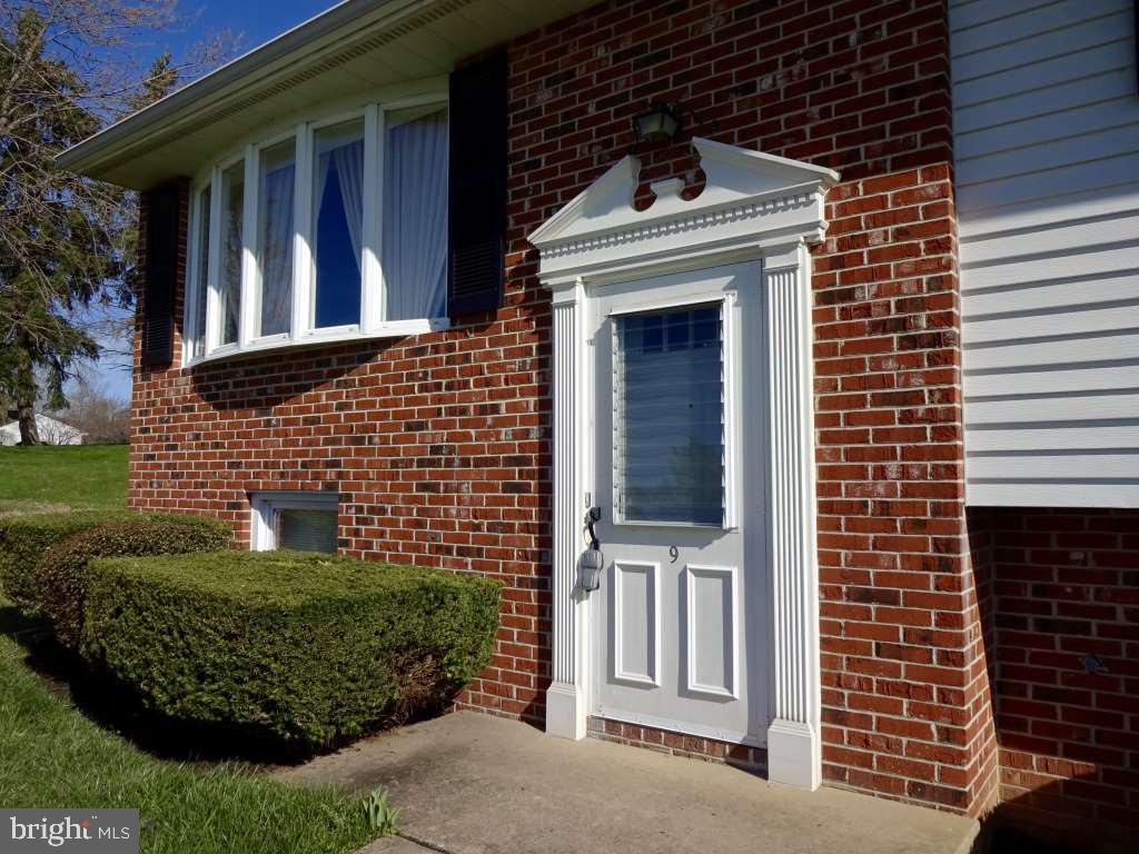 9 Logan Heights Road York, PA 17403 - Photo 8 of 35 Gallery Image 8