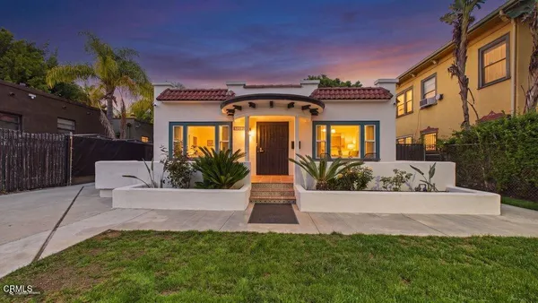 $1,295,000 | 1232 North El Centro Avenue, Los Angeles, CA 90038