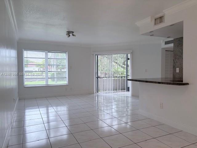 3100 Riverside Drive, Unit 103 Coral Springs, FL 33065 - Photo 4 of 20 Dining