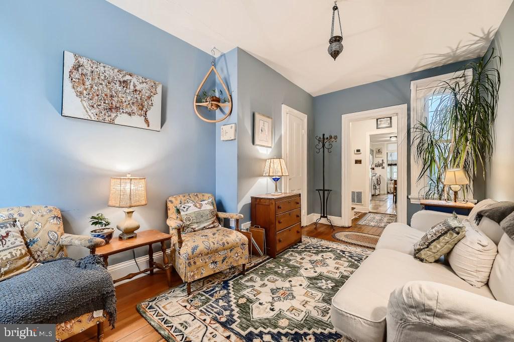 1249 Riverside Avenue Baltimore, MD 21230 - Photo 2 of 31