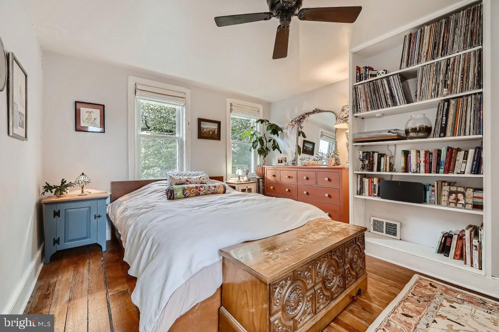 1249 Riverside Avenue Baltimore, MD 21230 - Photo 17 of 31