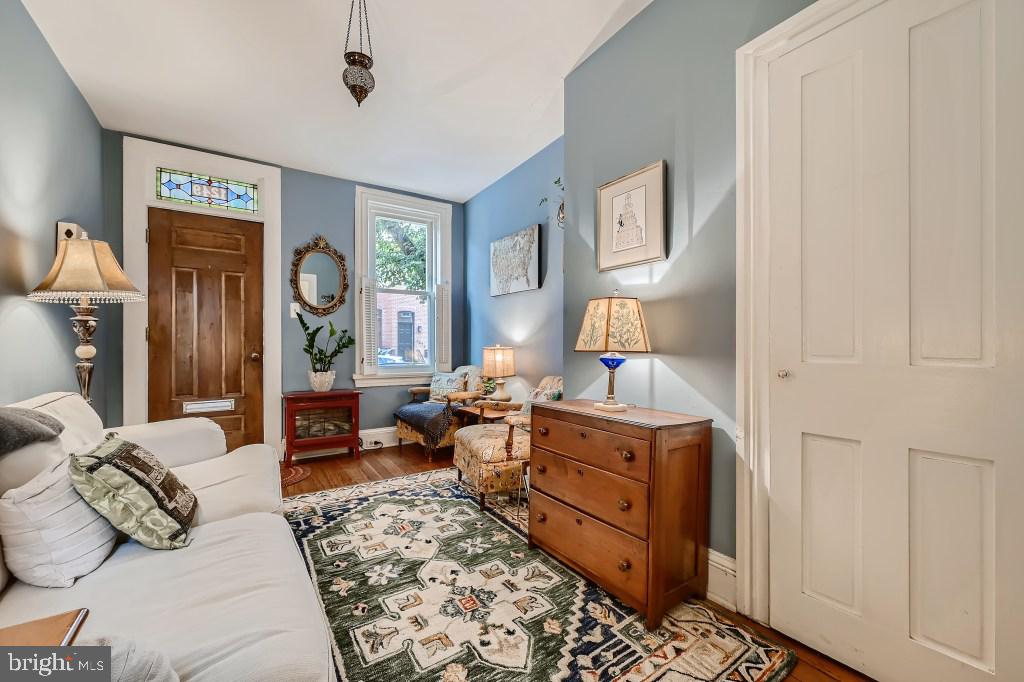 1249 Riverside Avenue Baltimore, MD 21230 - Photo 3 of 31