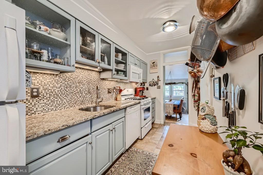 1249 Riverside Avenue Baltimore, MD 21230 - Photo 7 of 31