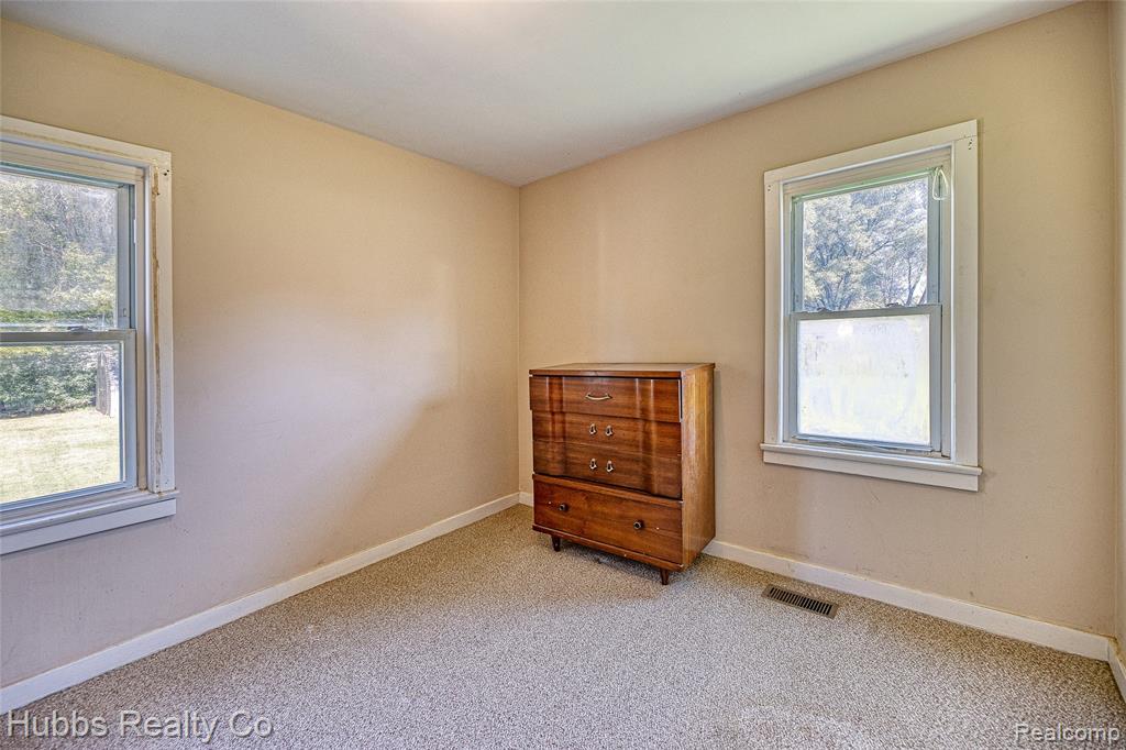 5305 Lapeer Road Burton, MI 48509 - Photo 31 of 59 Gallery Image 31