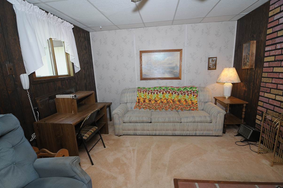 491 Autumn Road Cadillac, MI 49601 - Photo 10 of 31 1864166-9.JPG