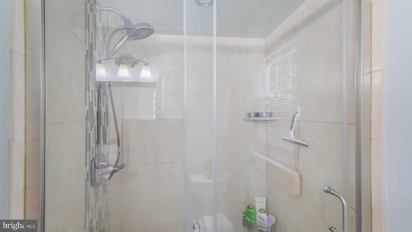 646 Green Briar Road Elkins Park, PA 19027 - Photo 17 of 28 Bathroom
