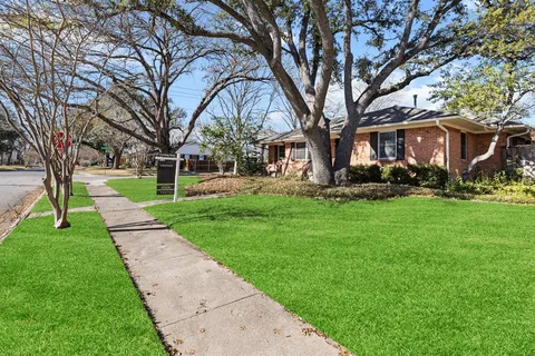 $575,000 | 10505 Lakemere Drive, Dallas, TX 75238