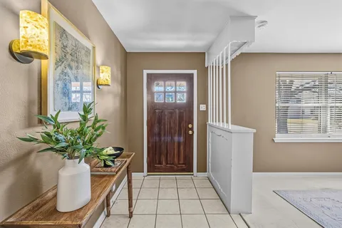 $575,000 | 10505 Lakemere Drive, Dallas, TX 75238