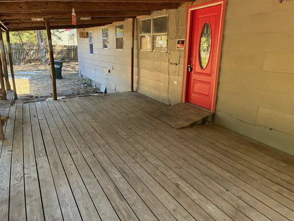 $159,000 | 116 Flaming Oak Drive, Bastrop, TX 78602