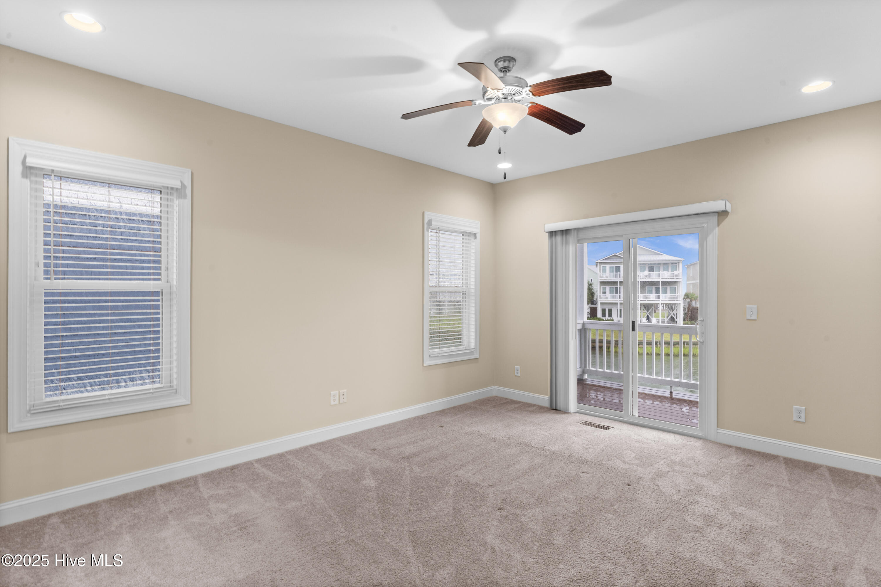 932 Observation Lane Topsail Beach, NC 28445 - Photo 19 of 57 35-DSC07020