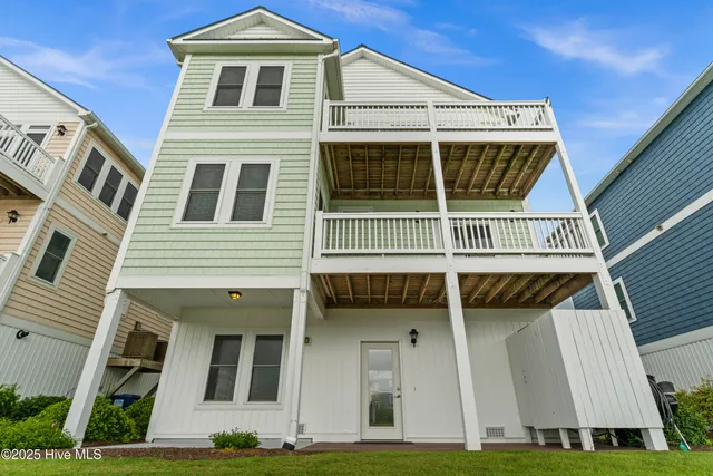 $1,175,000 | 932 Observation Lane, Topsail Beach, NC 28445