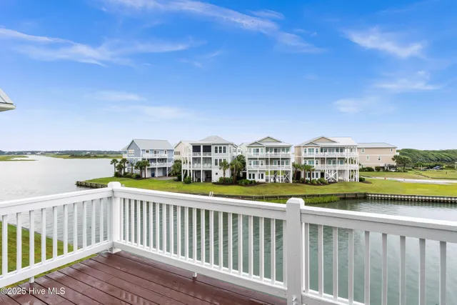 $1,175,000 | 932 Observation Lane, Topsail Beach, NC 28445