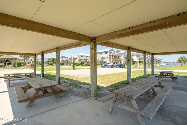 $1,175,000 | 932 Observation Lane, Topsail Beach, NC 28445