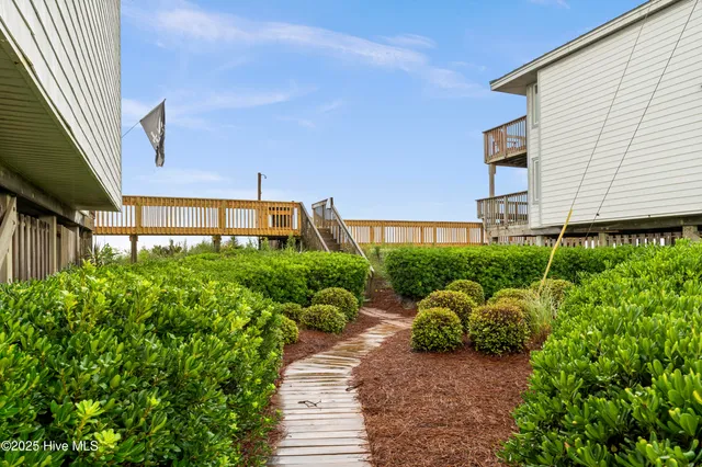$1,175,000 | 932 Observation Lane, Topsail Beach, NC 28445
