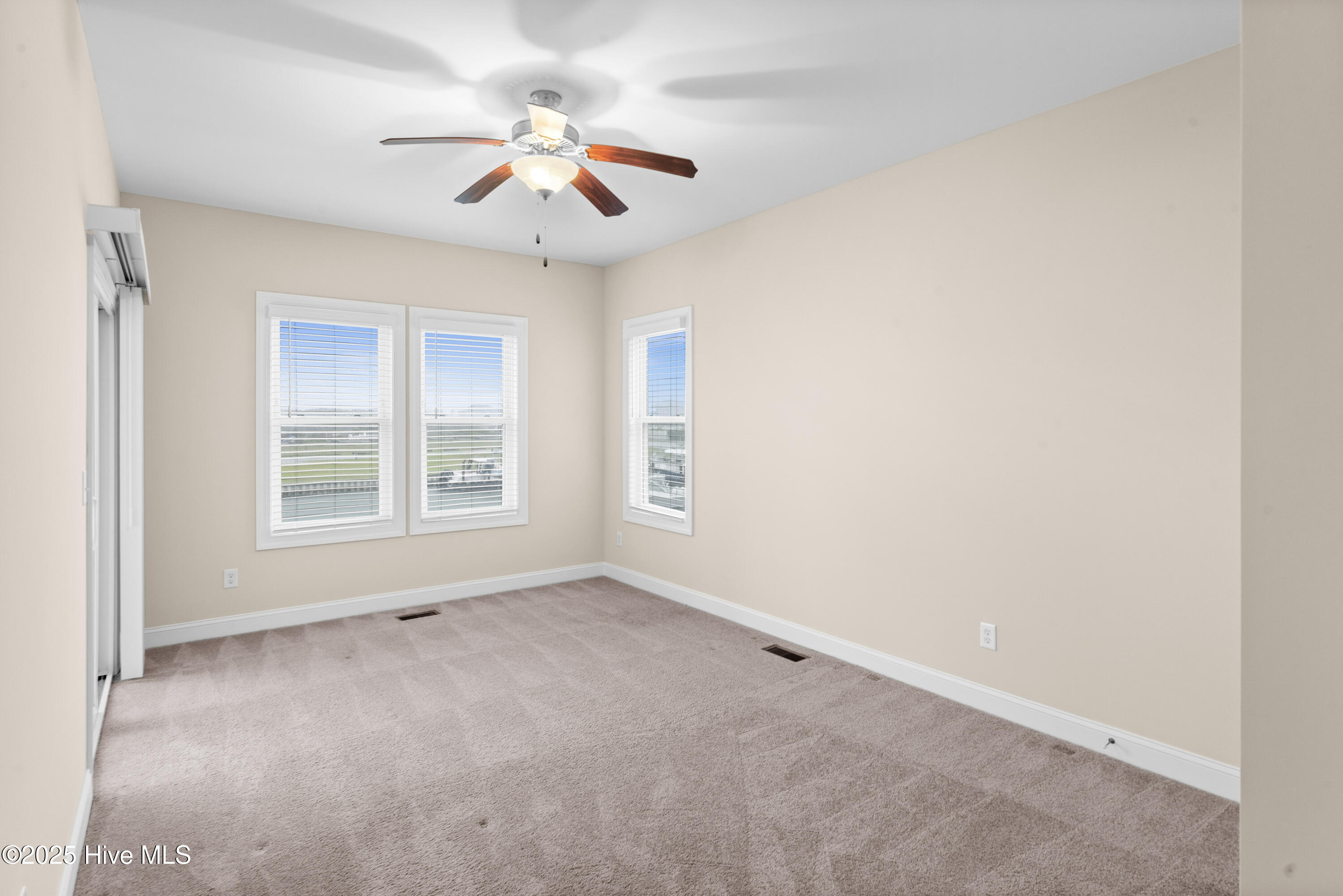 932 Observation Lane Topsail Beach, NC 28445 - Photo 10 of 81 30-DSC07005