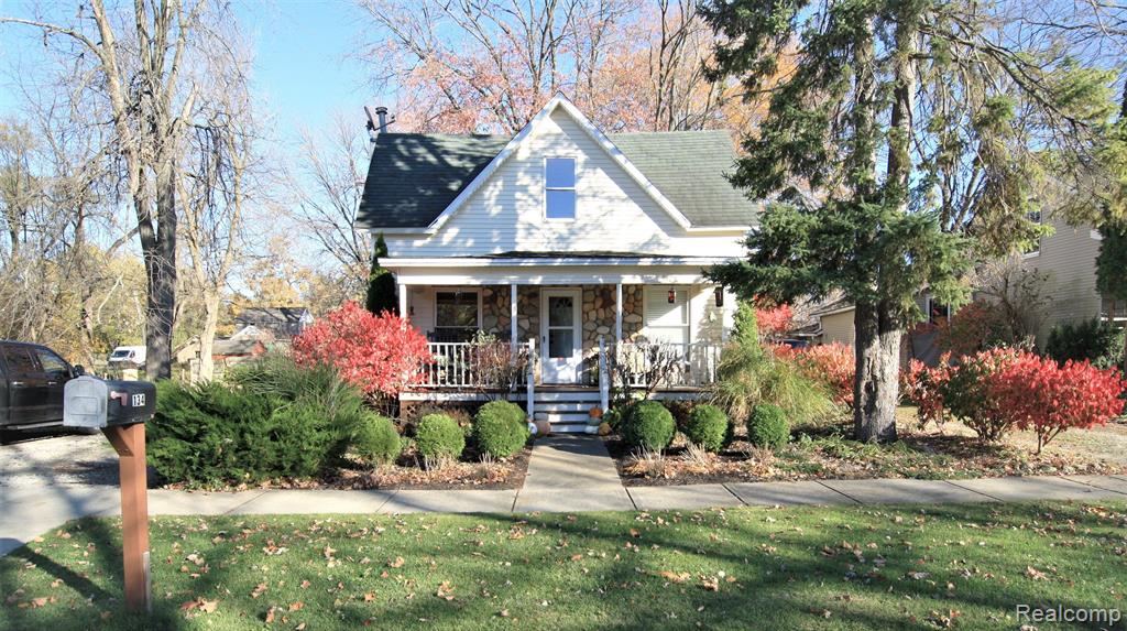 134 North Collins Street, Fowlerville, MI 48836 Compass