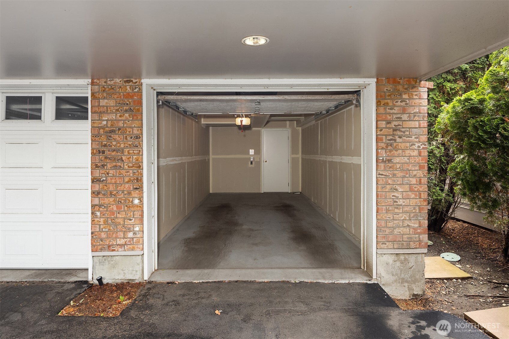 402 3rd Avenue South, Unit B201 Edmonds, WA 98020 - Photo 26 of 28