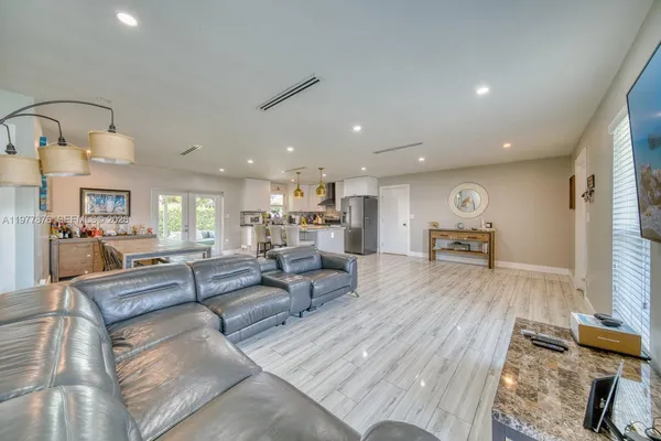 $730,000 | 9104 Southwest 180th Street, Palmetto Bay, FL 33157