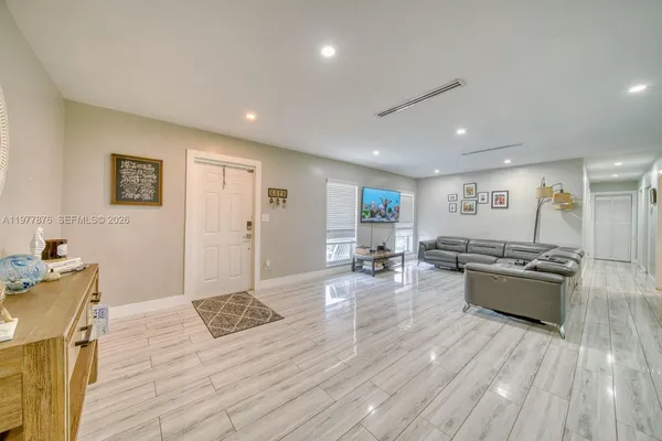 $730,000 | 9104 Southwest 180th Street, Palmetto Bay, FL 33157