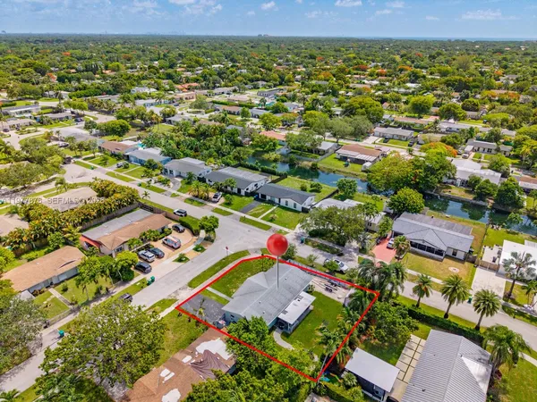 $730,000 | 9104 Southwest 180th Street, Palmetto Bay, FL 33157