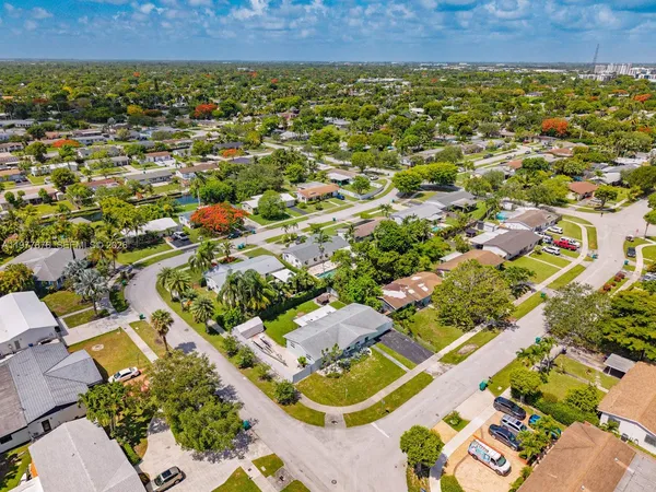 $730,000 | 9104 Southwest 180th Street, Palmetto Bay, FL 33157