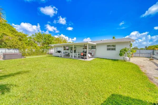 $730,000 | 9104 Southwest 180th Street, Palmetto Bay, FL 33157