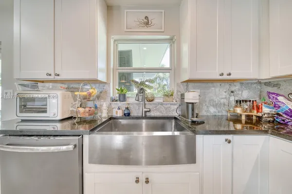 $730,000 | 9104 Southwest 180th Street, Palmetto Bay, FL 33157