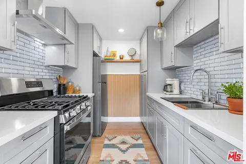 $1,165,000 | 3055 Future Street, Los Angeles, CA 90065