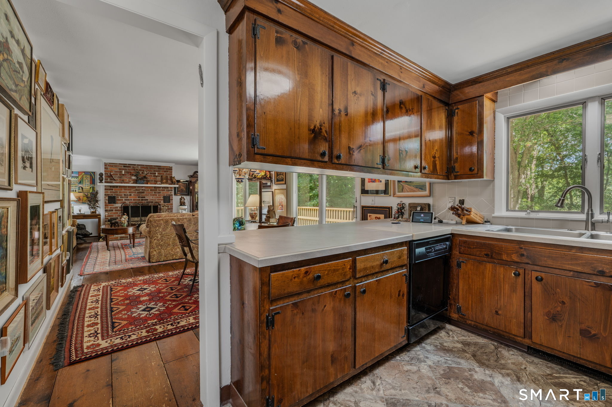 13 Mill Road Essex, CT 06426 - Photo 10 of 37