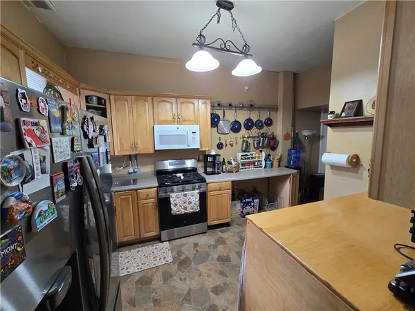 $154,000 | 408 North Richhill Street, Waynesburg, PA 15370