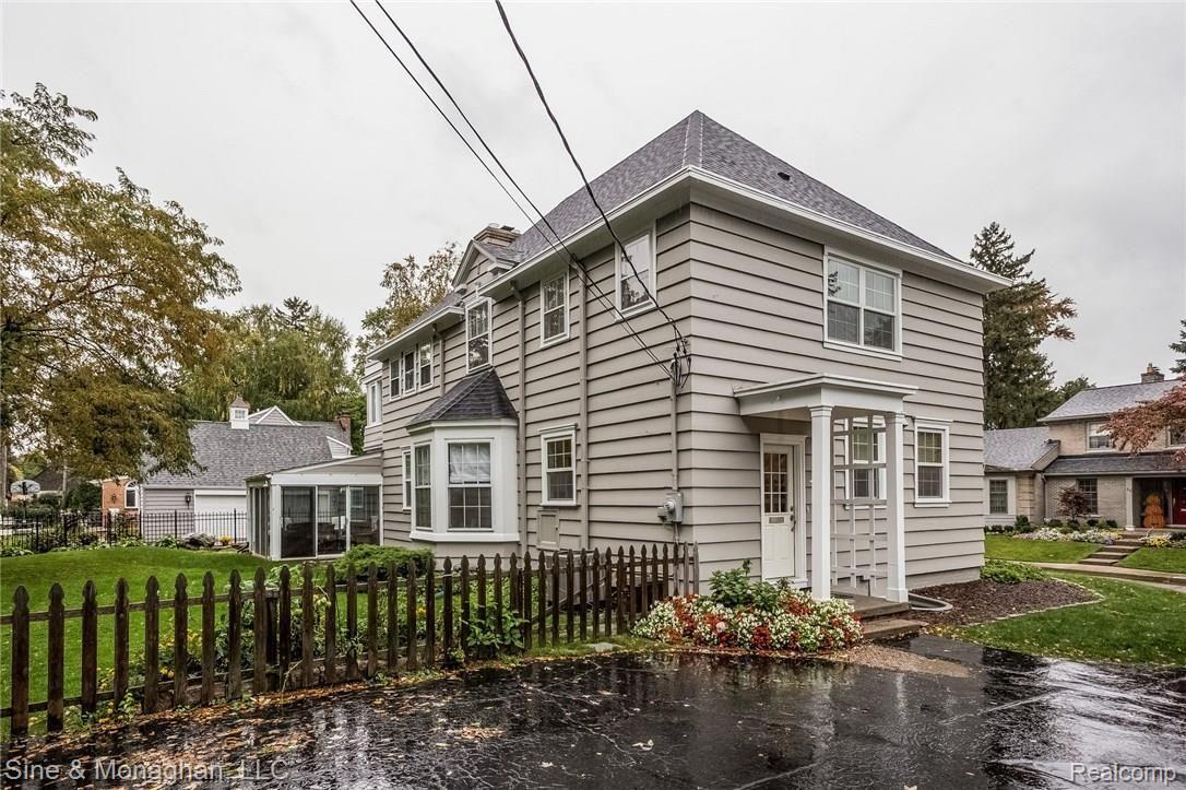 47 Colonial Road Grosse Pointe, MI 48236 - Photo 47 of 57 052-Side_View-3364178-medium.jpg