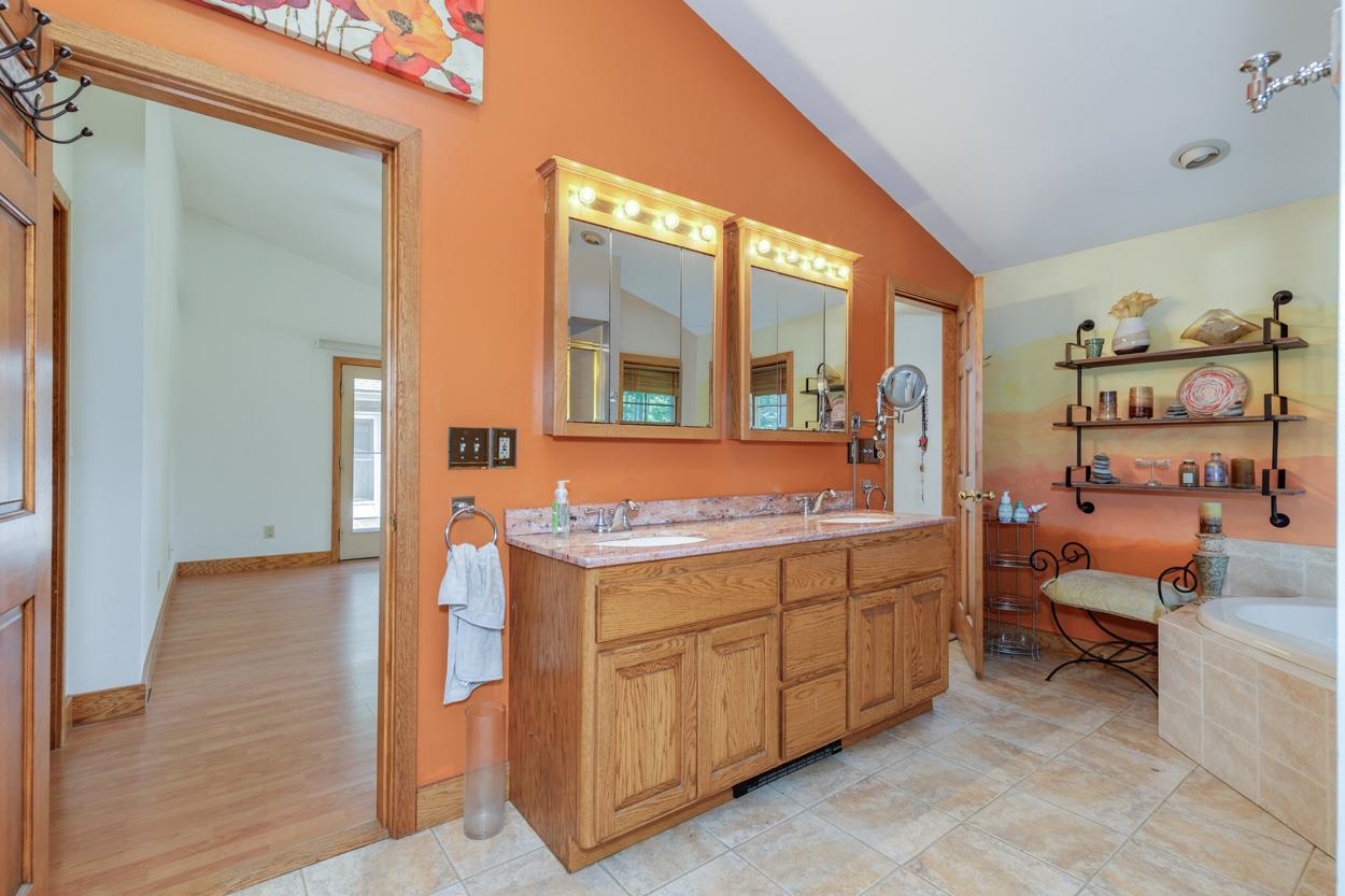 17 Reeds Ferry Way Merrimack, NH 03054 - Photo 21 of 60 Gallery Image 21