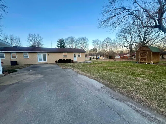 $219,900 | 5 Sturgis Circle, Metropolis, IL 62960