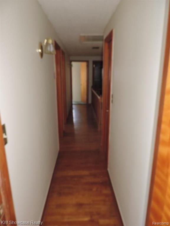 3888 Sleeth Road Commerce Township, MI 48382 - Photo 19 of 27