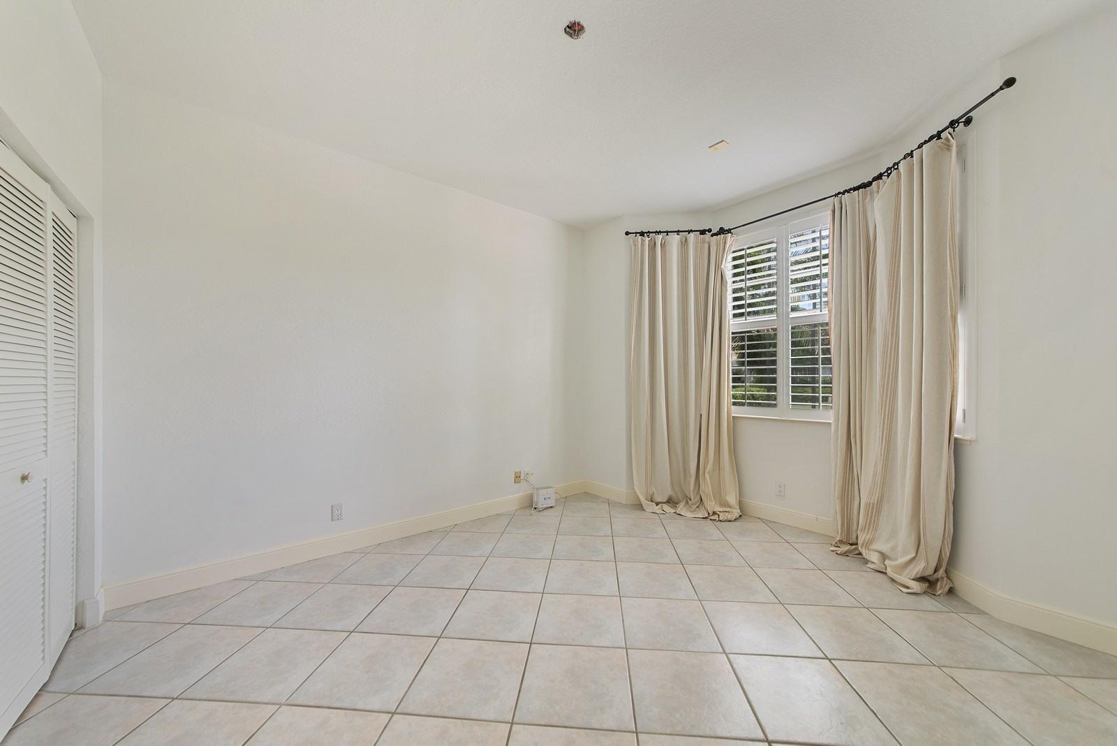 4116 Briarcliff Circle Boca Raton, FL 33496 - Photo 17 of 25 14_4116BriarcliffCircle_162_5thBedroom_C