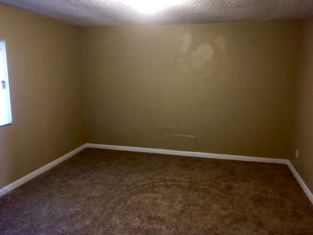 942 Early Reedley, CA 93654 - Photo 4 of 6
