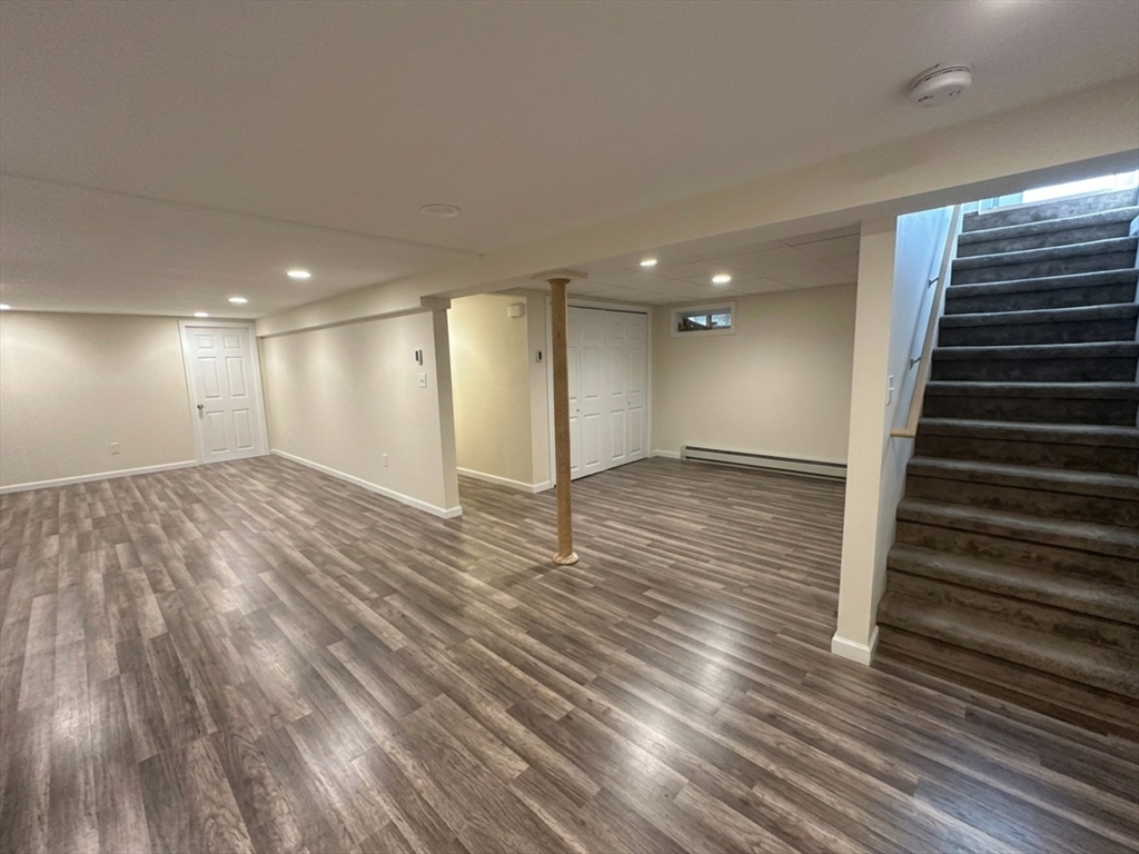170 Treetop Avenue Springfield, MA 01118 - Photo 15 of 25