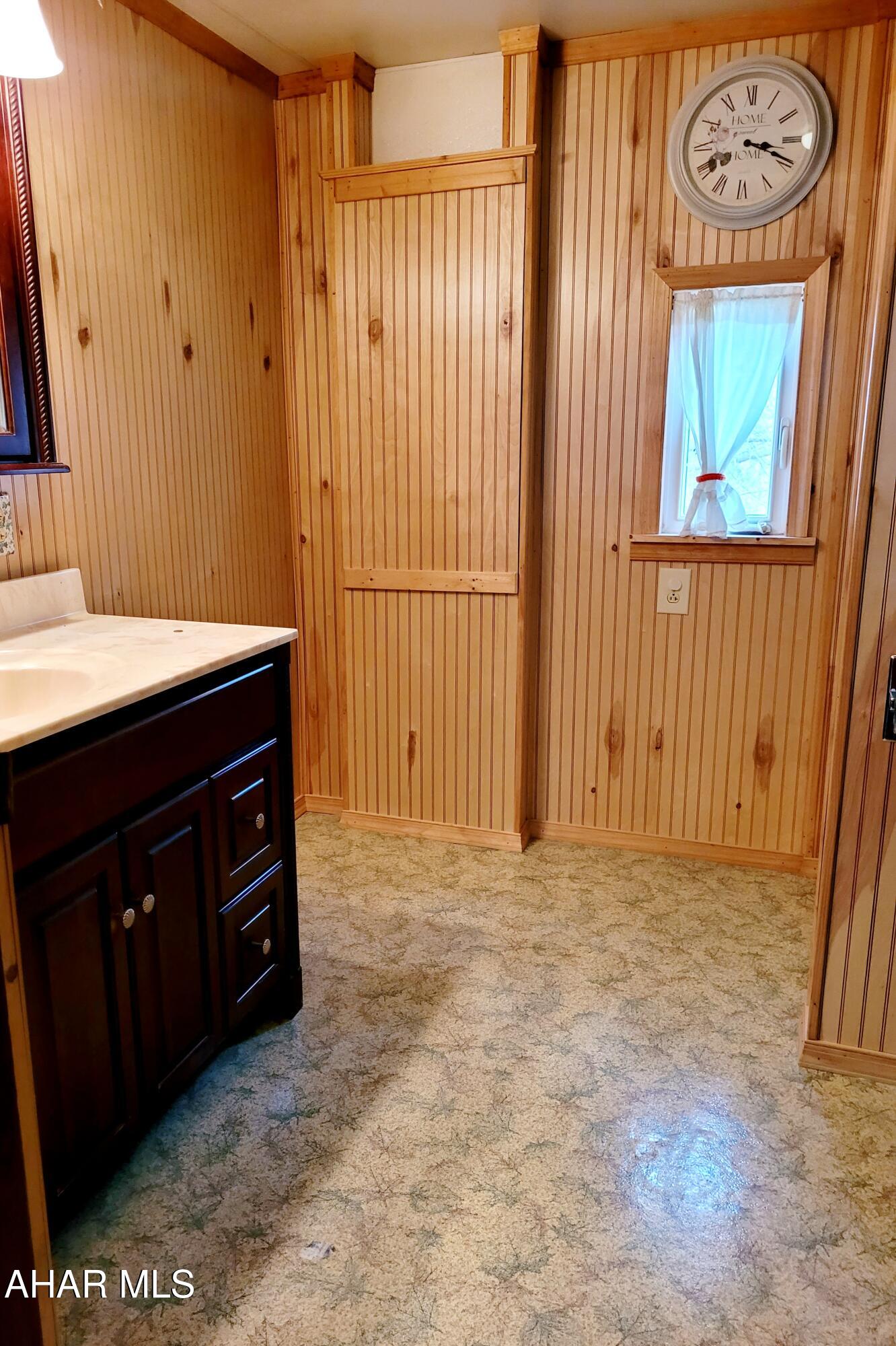 199 Reeds Lane Altoona, PA 16601 - Photo 23 of 25 Gorgeous wood paneling