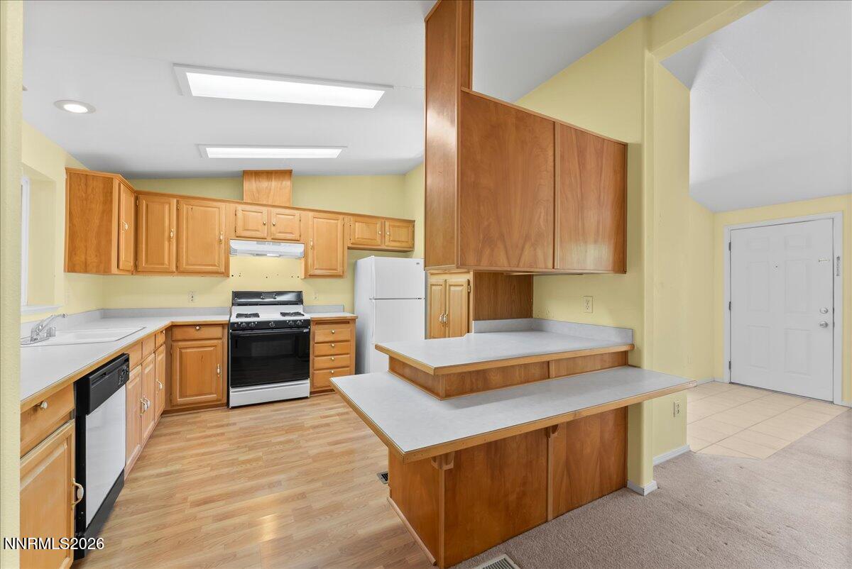 7621 Diamond Pointe Way Reno, NV 89506 - Photo 9 of 32 09-7621 Diamond Pointe Way Reno NV 89506