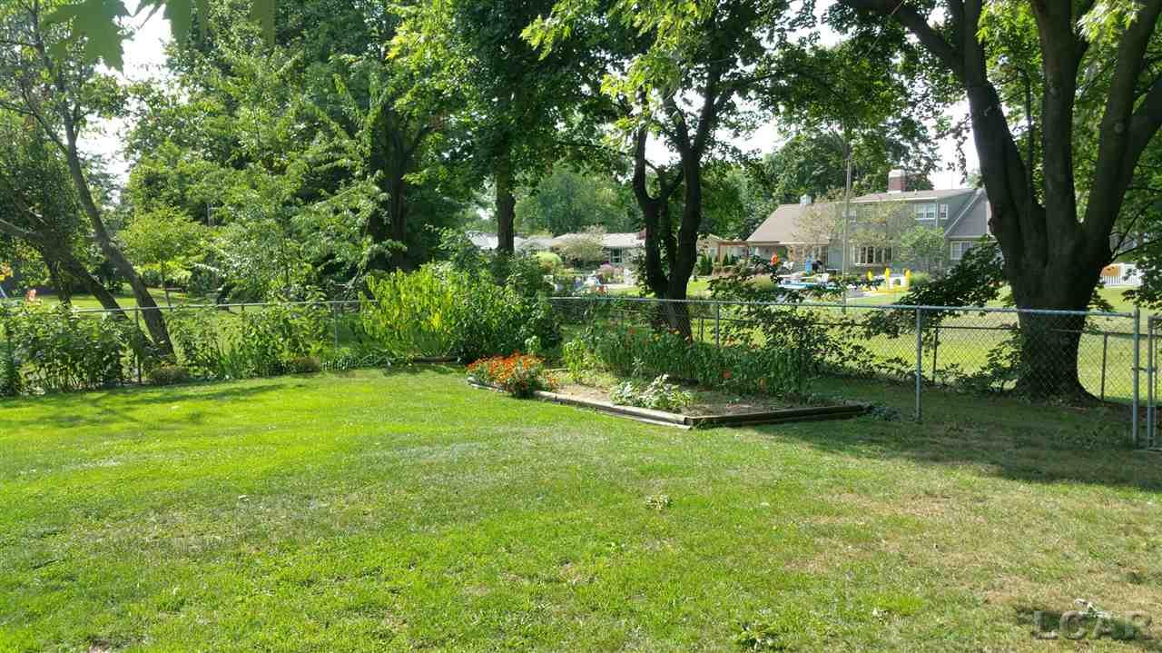 108 Gibson Street Clinton, MI 49236 - Photo 5 of 19 Gallery Image 5