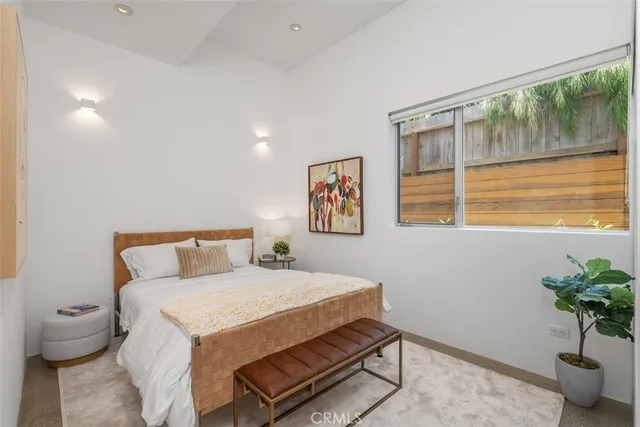 $3,689,000 | 417 Sunset Avenue, Unit 1 2, Venice, CA 90291