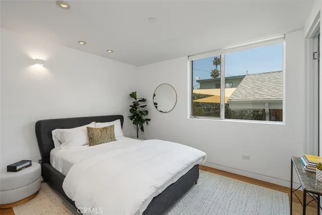 $3,689,000 | 417 Sunset Avenue, Unit 1 2, Venice, CA 90291