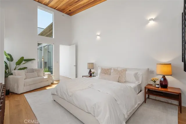 $3,689,000 | 417 Sunset Avenue, Unit 1 2, Venice, CA 90291