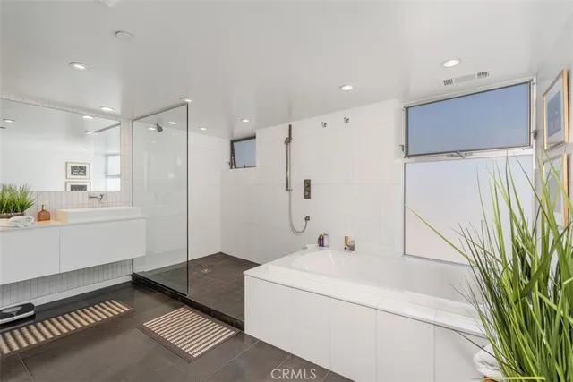 $3,689,000 | 417 Sunset Avenue, Unit 1 2, Venice, CA 90291
