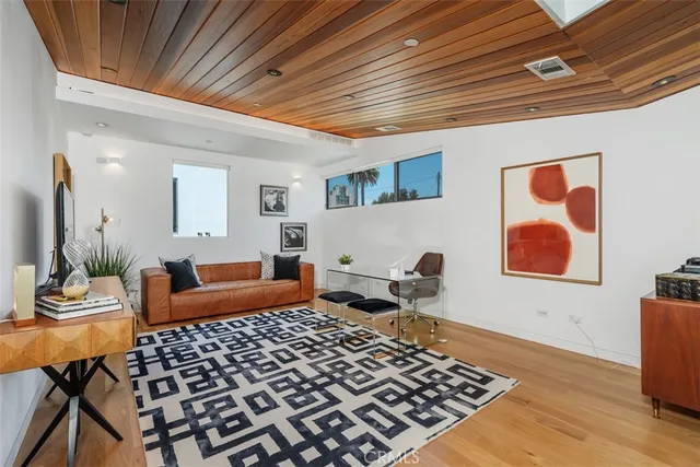 $3,689,000 | 417 Sunset Avenue, Unit 1 2, Venice, CA 90291