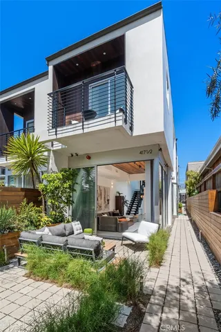 $3,689,000 | 417 Sunset Avenue, Unit 1 2, Venice, CA 90291
