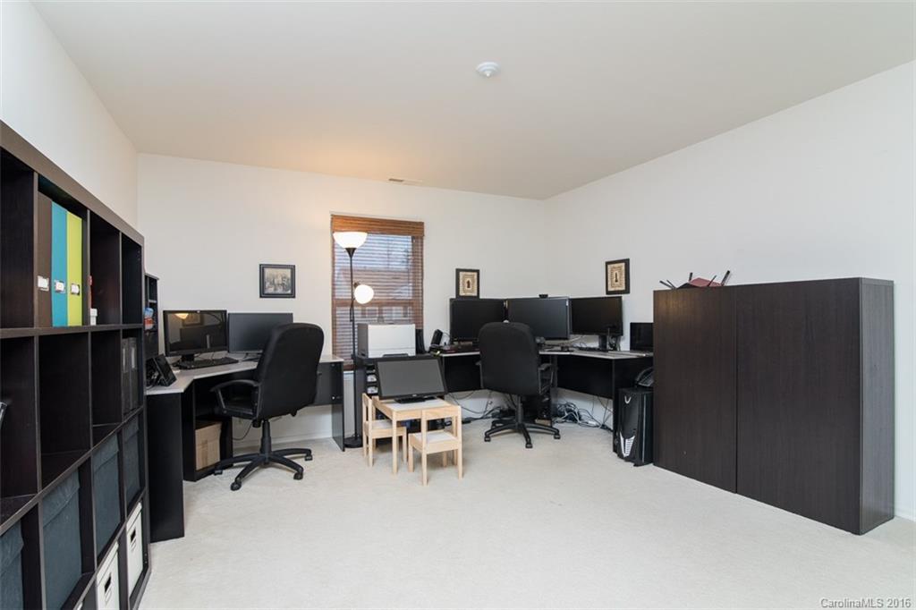 8955 Chalkstone Road Charlotte, NC 28216 - Photo 12 of 18 Gallery Image 12