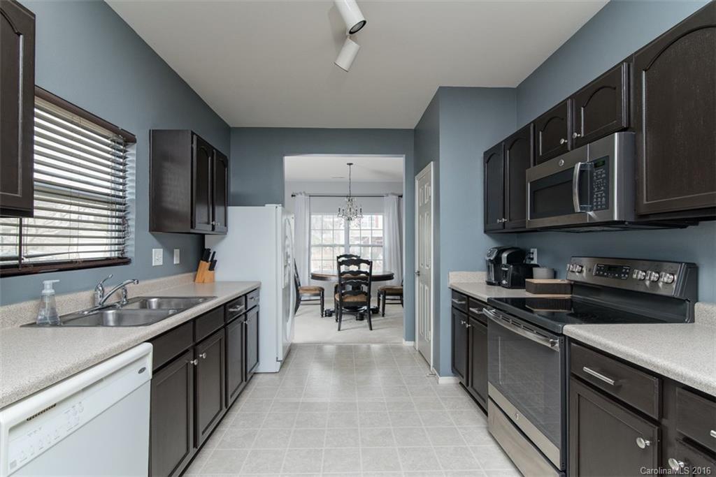 8955 Chalkstone Road Charlotte, NC 28216 - Photo 4 of 18 Gallery Image 4