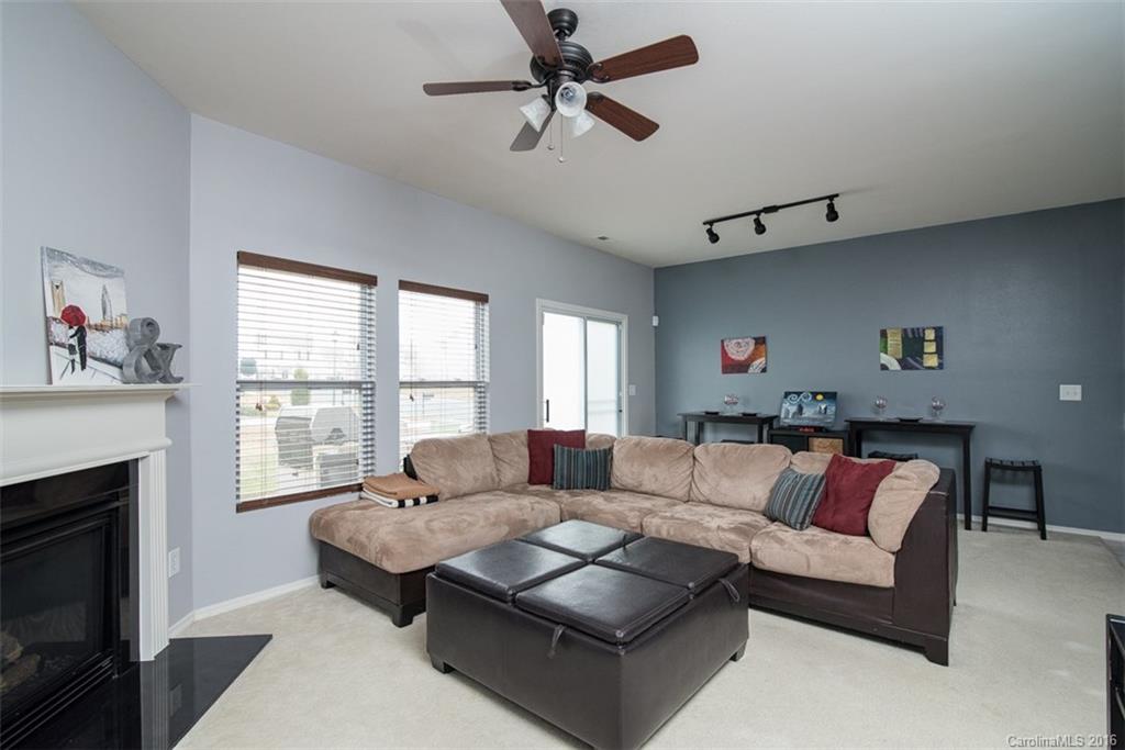 8955 Chalkstone Road Charlotte, NC 28216 - Photo 8 of 18 Gallery Image 8