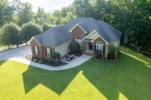 $495,000 | 205 North Ridge Drive, LaFayette, GA 30728